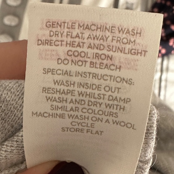 Boden Turtleneck Cowl Size 4 Oversized Lightweight Sweater Grey Gray Pink Trim - Picture 6 of 6